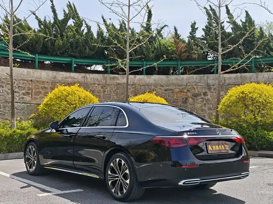 Mercedes-Benz E-Class 2026 Mercedes-Benz E-Class Facelift E 300 L Luxury 2026 — миниатюра 3