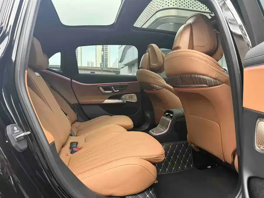 Mercedes-Benz E-Class Mercedes-Benz E-Class 2025 facelift E 300 L Luxury Edition 2025 — миниатюра 4