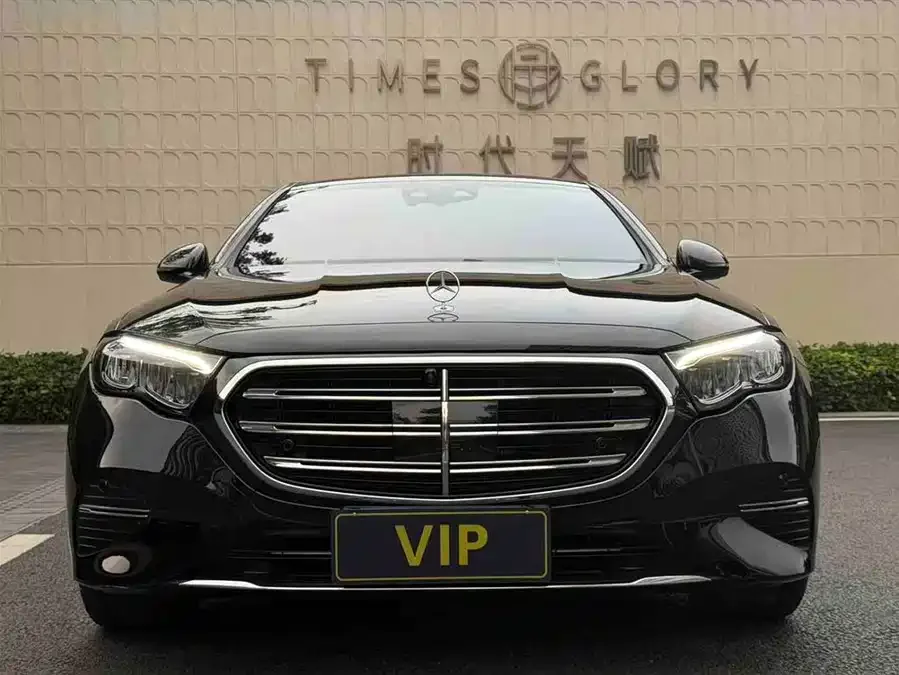 Mercedes-Benz E-Class 2025