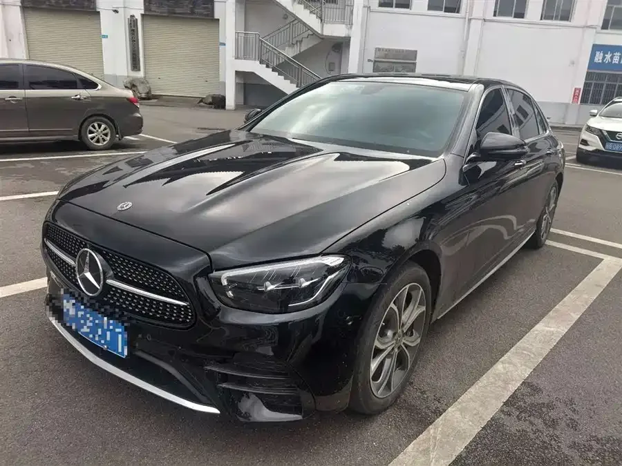 Mercedes-Benz E-Class 2023