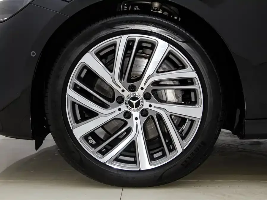 Mercedes-Benz E-Class Mercedes-Benz E-Class 2024 E 300 L Fashion Edition 2024 — миниатюра 3