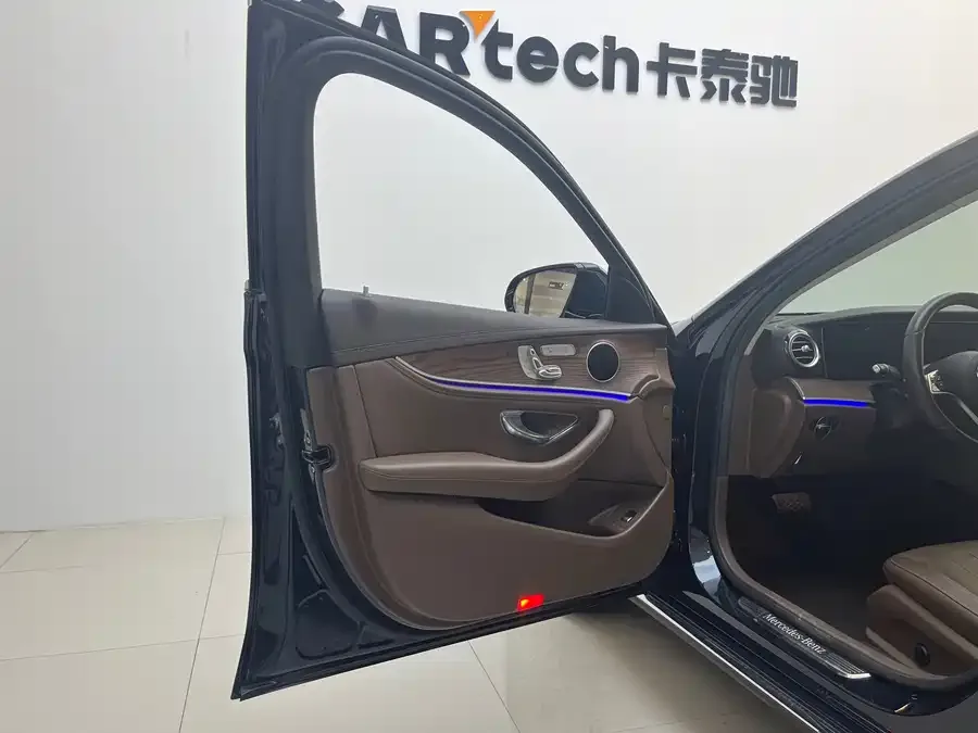 Mercedes-Benz E-Class Mercedes-Benz E-Class 2023 facelift E 300 L Fashion Edition 2024 — миниатюра 3
