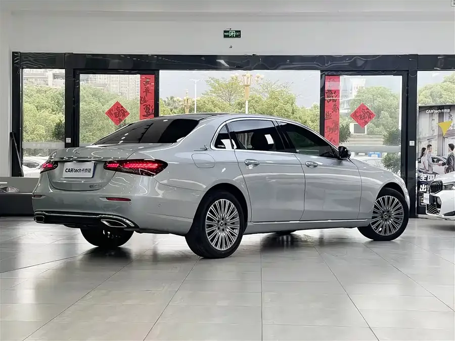 Mercedes-Benz E-Class Mercedes-Benz E-Class 2023 E 300 L Fashion Edition 2024 — миниатюра 2