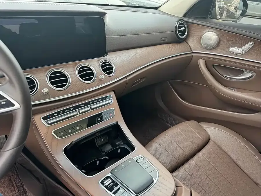 Mercedes-Benz E-Class Mercedes-Benz E-Class 2022 E 260 L 2022 — миниатюра 3