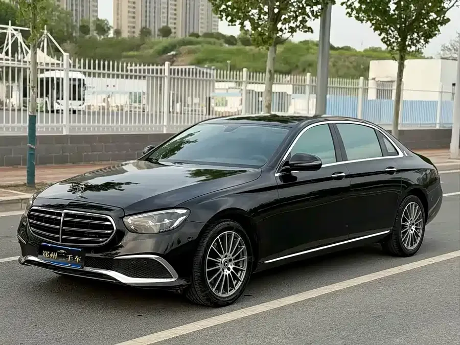 Mercedes-Benz E-Class 2022