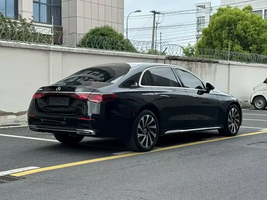Mercedes-Benz E-Class Mercedes-Benz E-Class 2024 E 300 L Luxury Edition 2024 — миниатюра 3