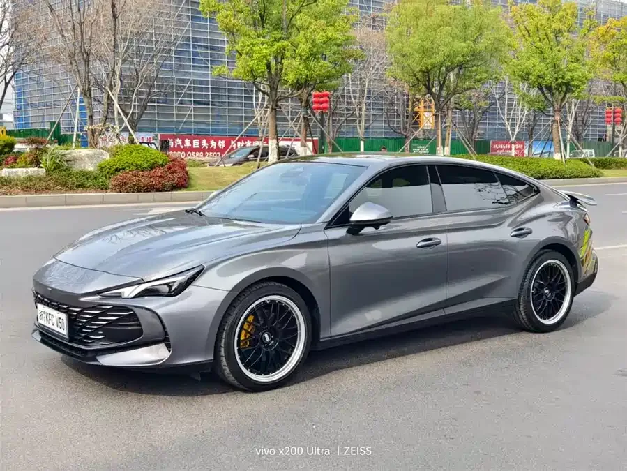 MG 7 MG7 2023 2.0T Automatic Beauty Hunter Luxury Edition 2023 — фото 1, купить с доставкой в Москву