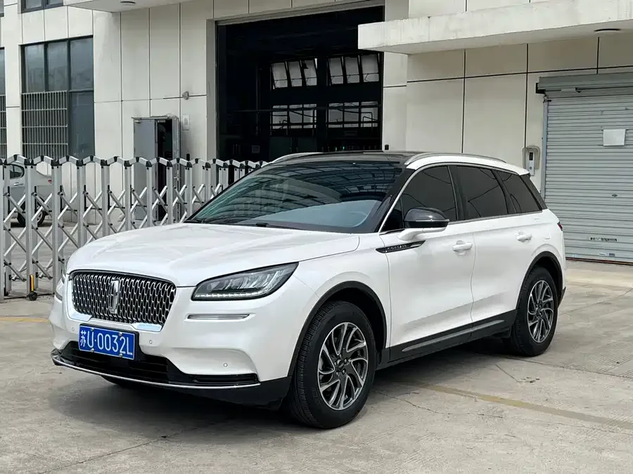 Lincoln Adventurer 2023