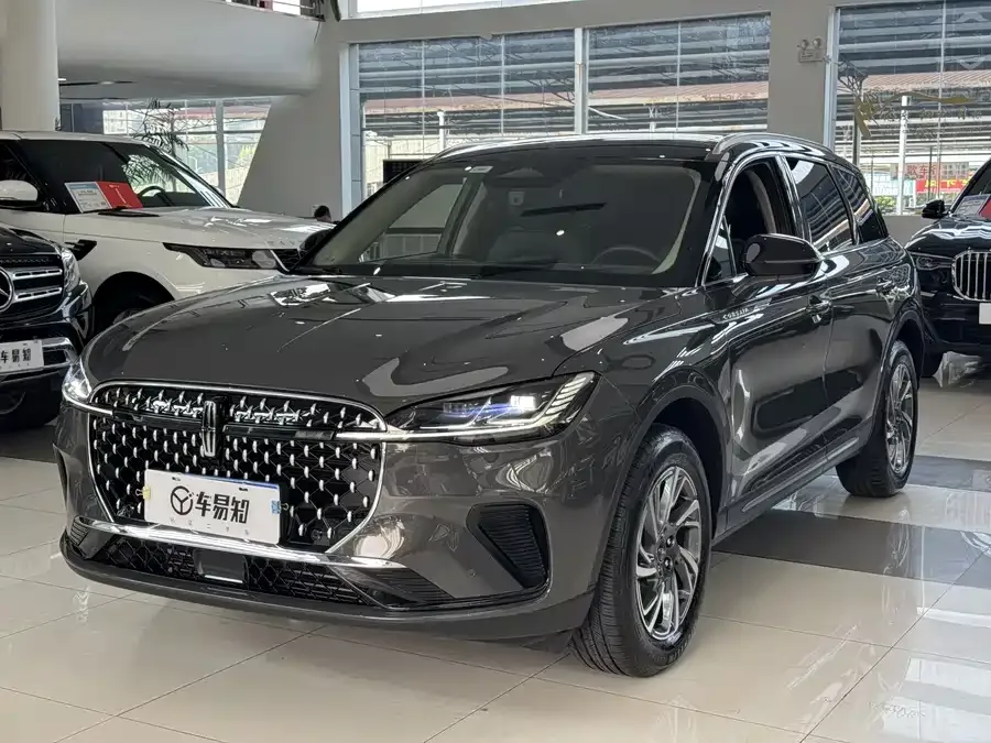 Lincoln Adventurer 2024
