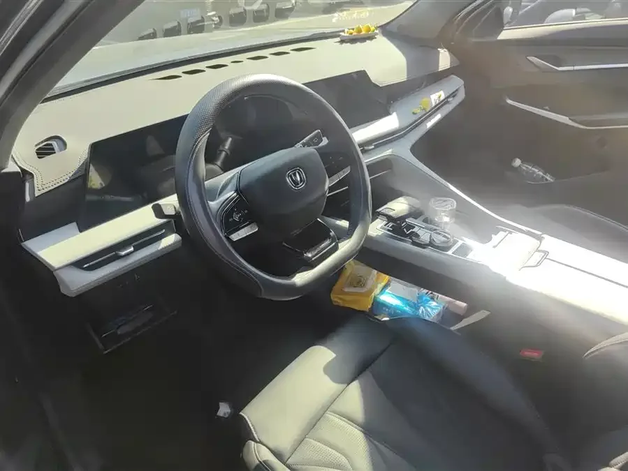 Changan CS75PLUS Changan CS75PLUS 2024 Third Generation Champion Edition 1.5T Smart Driving and Navigation Edition 2025 — миниатюра 4