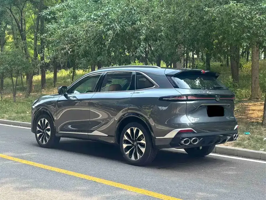 Changan CS75PLUS Changan CS75PLUS 2025 Fourth Generation Ultra 2.0T New Blue Whale Wind Edition 2025 — миниатюра 4