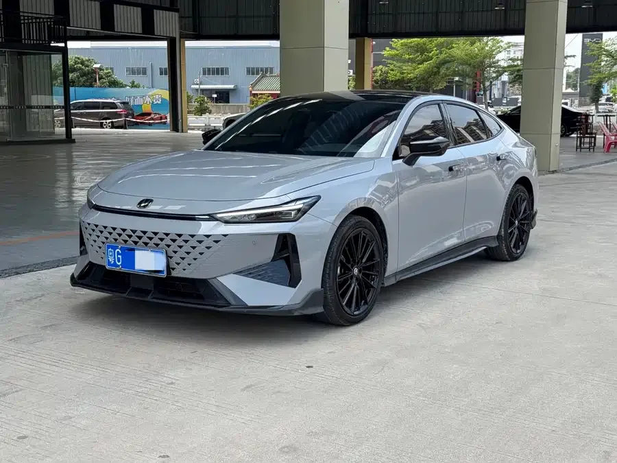 Changan UNI-V 2024