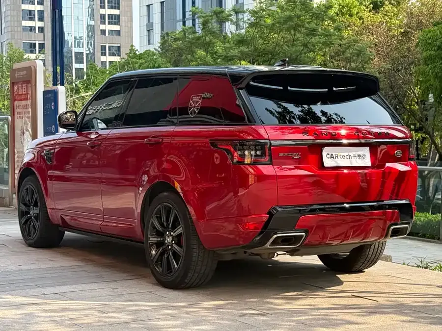 Land Rover Range Rover Sport Range Rover Sport 2022 3.0L6 HST 2022 — миниатюра 2