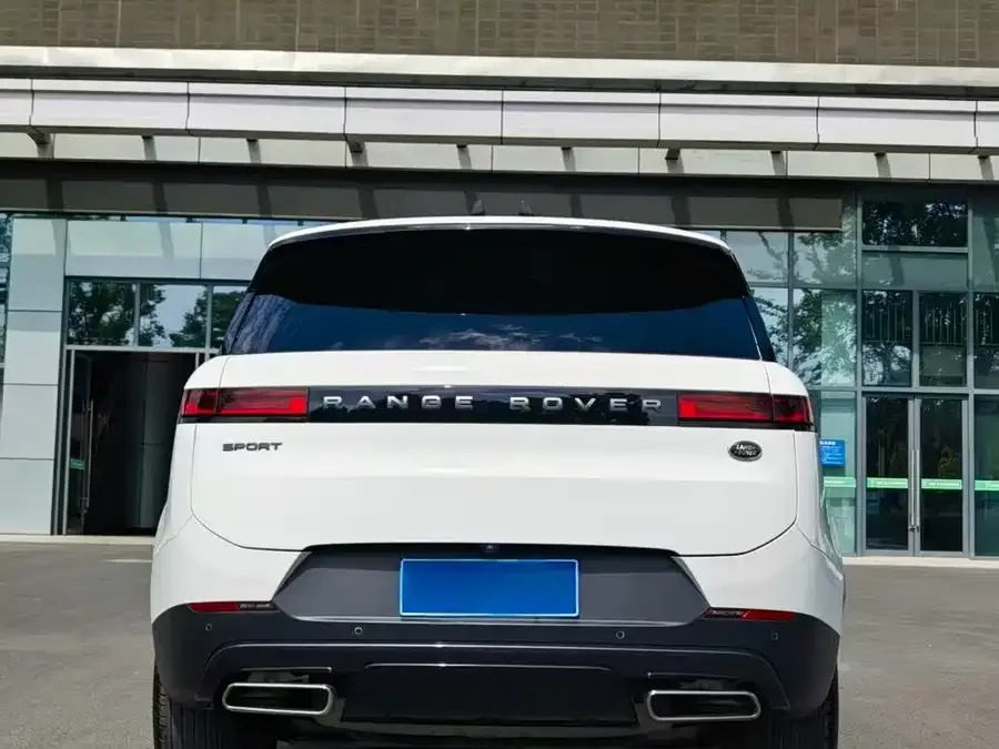 Land Rover Range Rover Sport Range Rover Sport 2024 360PS S 2024 — миниатюра 3