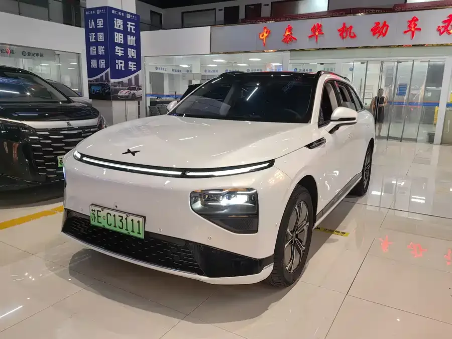 XPeng G9 Xiaopeng G9 2022 570 Plus 2023 — фото 1, купить с доставкой в Москву