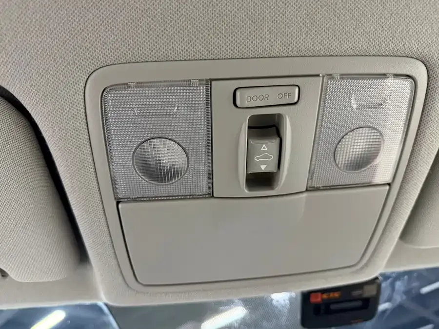 Kia KX1 Yipao 2021 1.4L CVT fun sunroof model 2023 — миниатюра 4