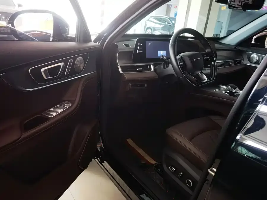 Chery Tiggo 8 Pro Tiggo 8 PRO 2024 Champion Edition 390T 2WD Proud Edition 5-seater 2024 — миниатюра 4