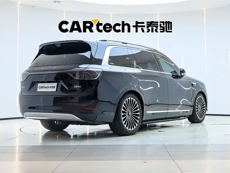 AITO M9 Wenjie M9 2025 Extended Range Max Edition 52kWh 6-Seater (192-line LiDAR) 2025 — миниатюра 2