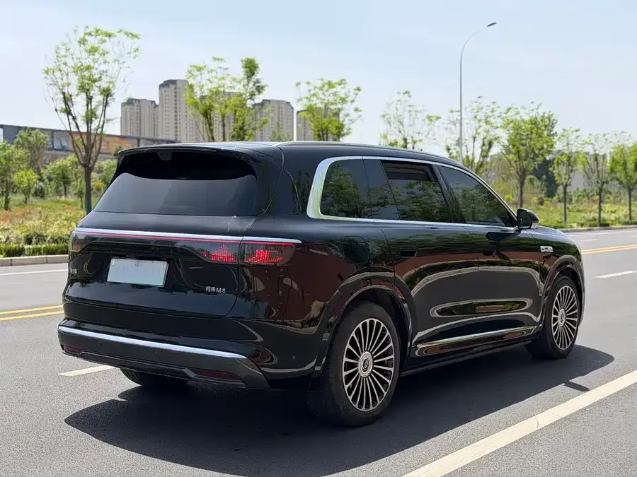 AITO M8 Wenjie M8 2025 Extended Range Max+ Version 53.4kWh 5-Seat Version (192-line LiDAR) 2025 — миниатюра 2