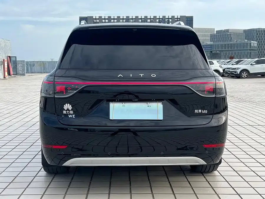 AITO M9 Wenjie M9 2024 Extended Range Max Edition 42kWh 6-seater Edition 2024 — миниатюра 2