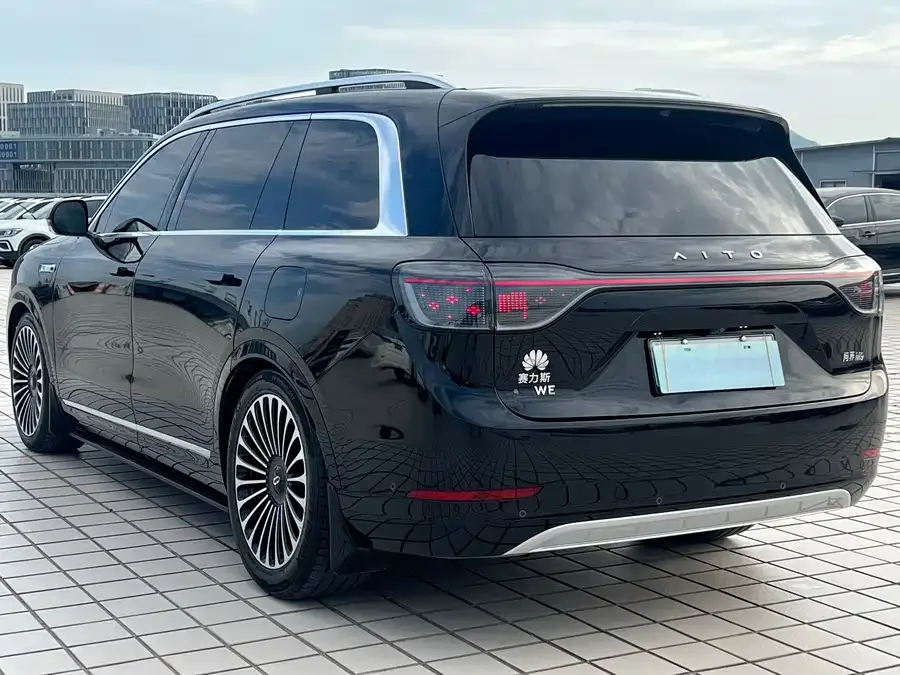 AITO M9 Wenjie M9 2024 Extended Range Max Edition 42kWh 6-seater Edition 2024 — миниатюра 4
