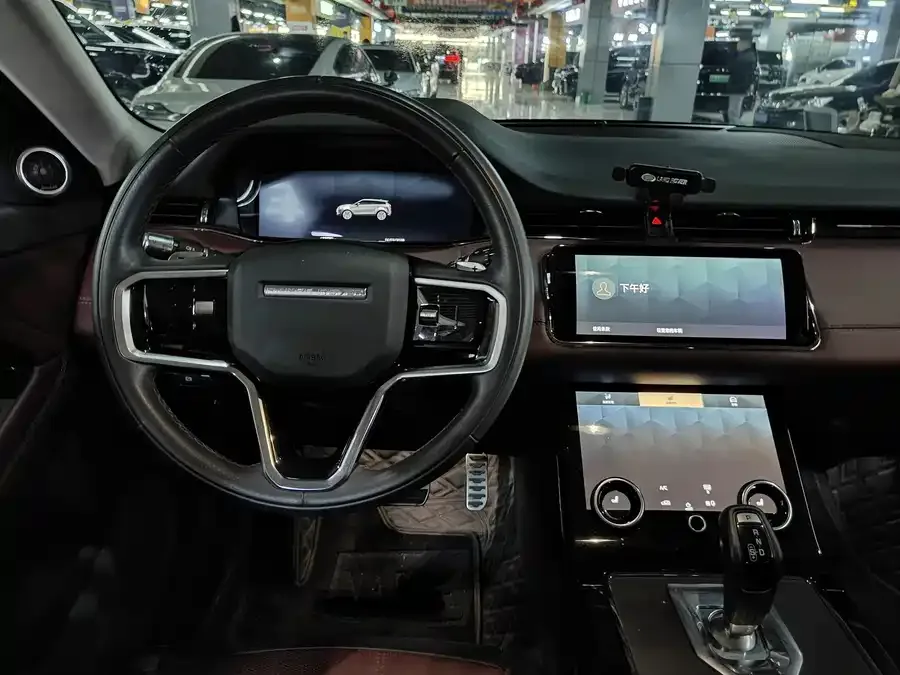 Land Rover Range Rover Aurora Range Rover Evoque 2021 Evoque L 249PS R-Dynamic First edition 2022 — миниатюра 4