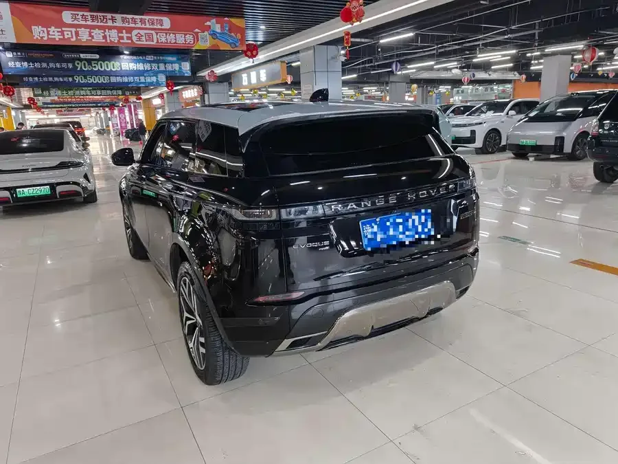 Land Rover Range Rover Aurora Range Rover Evoque 2021 Evoque L 249PS R-Dynamic First edition 2022 — миниатюра 5