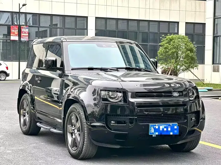 Land Rover guard Land Rover Defender 2024 90 3.0T P400 HSE 2024 — миниатюра 3