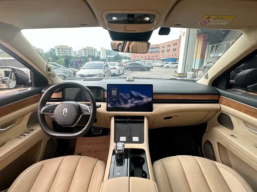 AITO M7 QM7 2022 1.5T 4WD Luxury Edition 2022 — миниатюра 4
