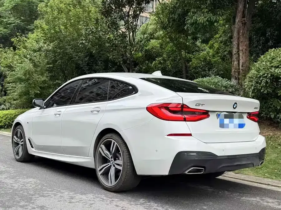 BMW 6 Series GT 2022 630i M Sport Package 2022 — миниатюра 4