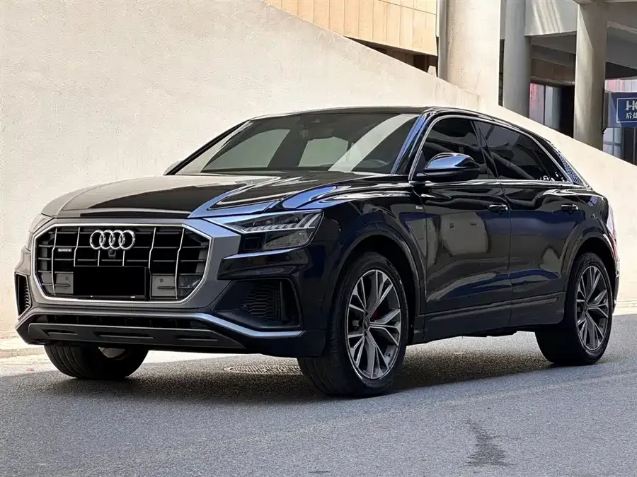 Audi Q8 2022