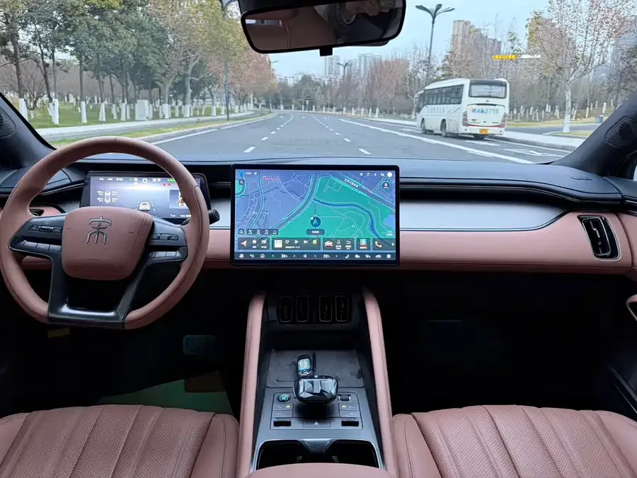 BYD Song L EV Song L EV 2025 662KM Beyond Edition 2024 — миниатюра 3
