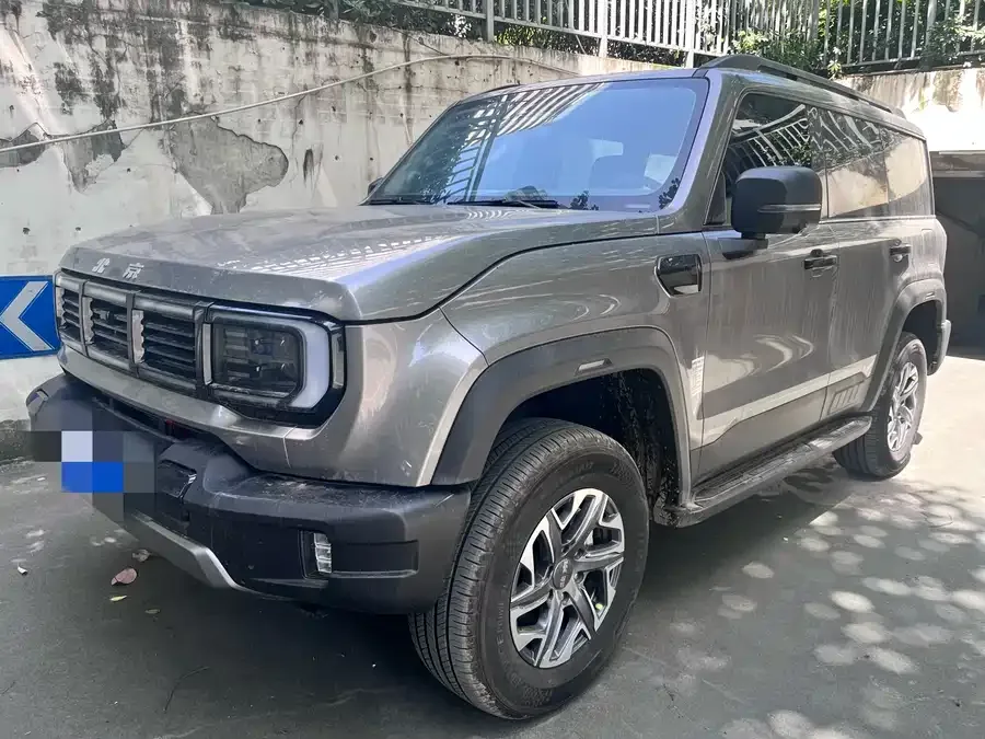 BAIC BJ40 2025