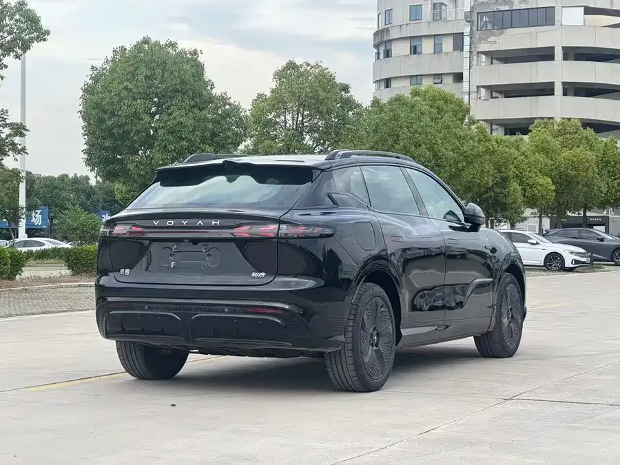Voyah Courage Lantu Zhiyin 2024 4WD Global Edition 2024 — миниатюра 2