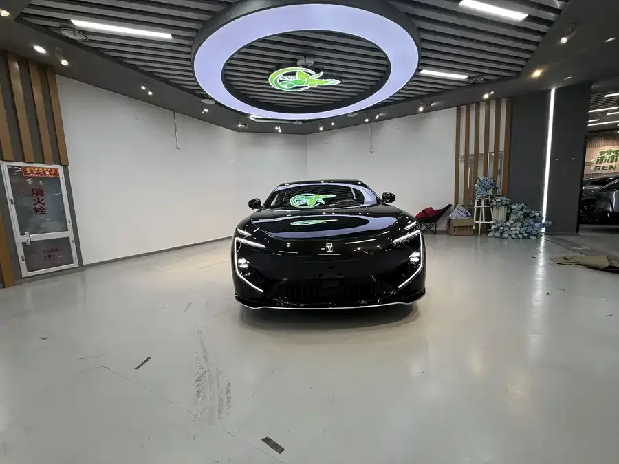 Avatr 12 Avita 12 2026 Ultra All-Electric 4WD 2025 — миниатюра 2