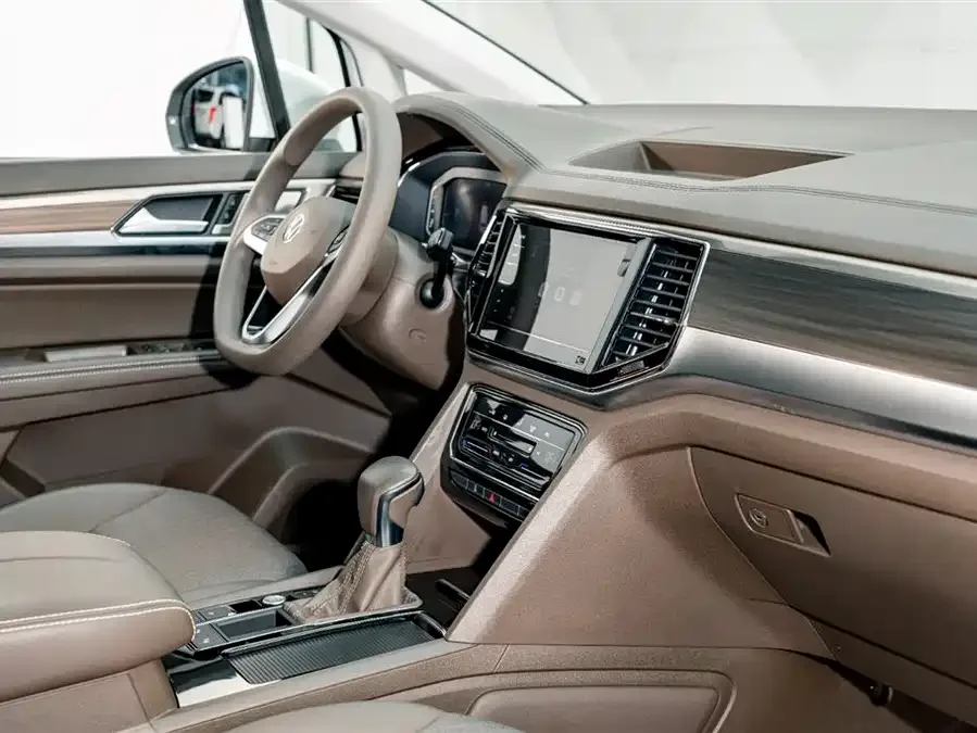 Volkswagen Viloran Weiran 2020 330TSI Business Edition 2022 — миниатюра 5