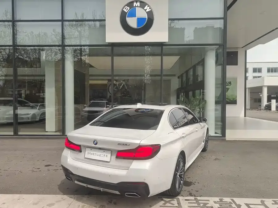 BMW 5 Series BMW 5 Series 2023 530Li Leading M Sport Package 2024 — миниатюра 3