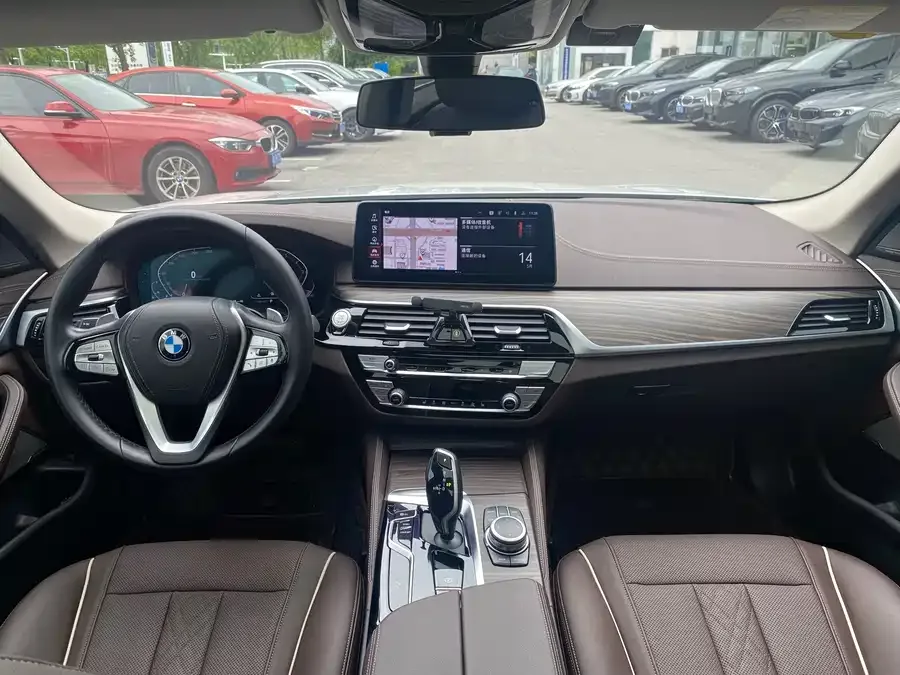 BMW 5 Series BMW 5 Series 2022 530Li Leading Luxury Package 2022 — миниатюра 4