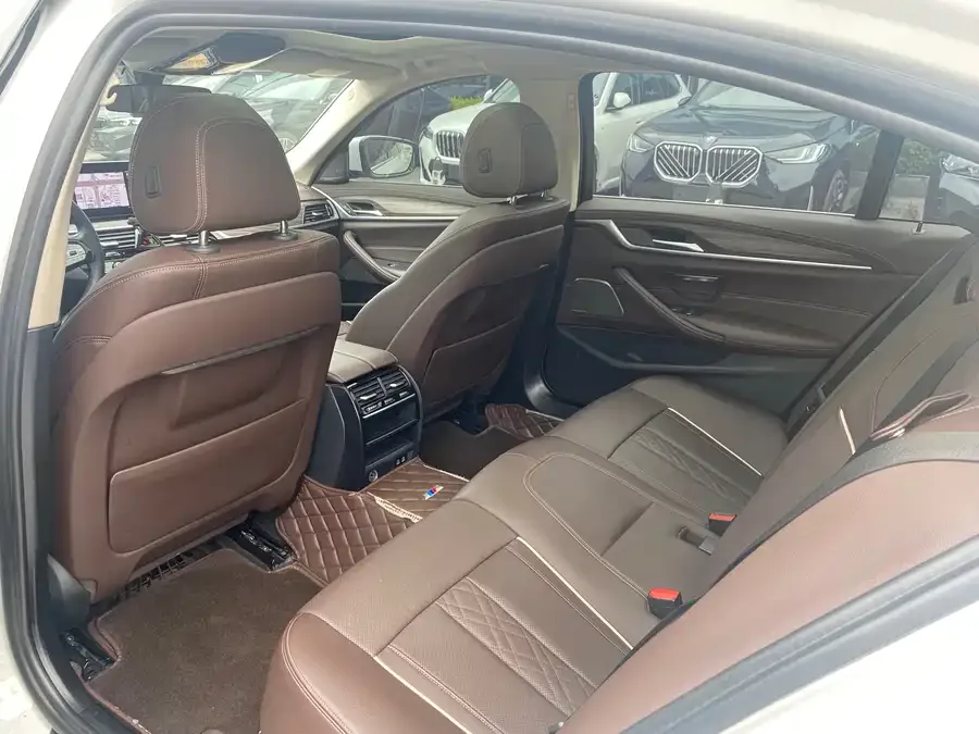 BMW 5 Series BMW 5 Series 2022 530Li Leading Luxury Package 2022 — миниатюра 5