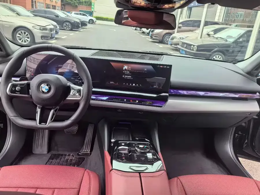 BMW 5 Series BMW 5 Series 2025 525Li M Sport Package 2026 — миниатюра 4