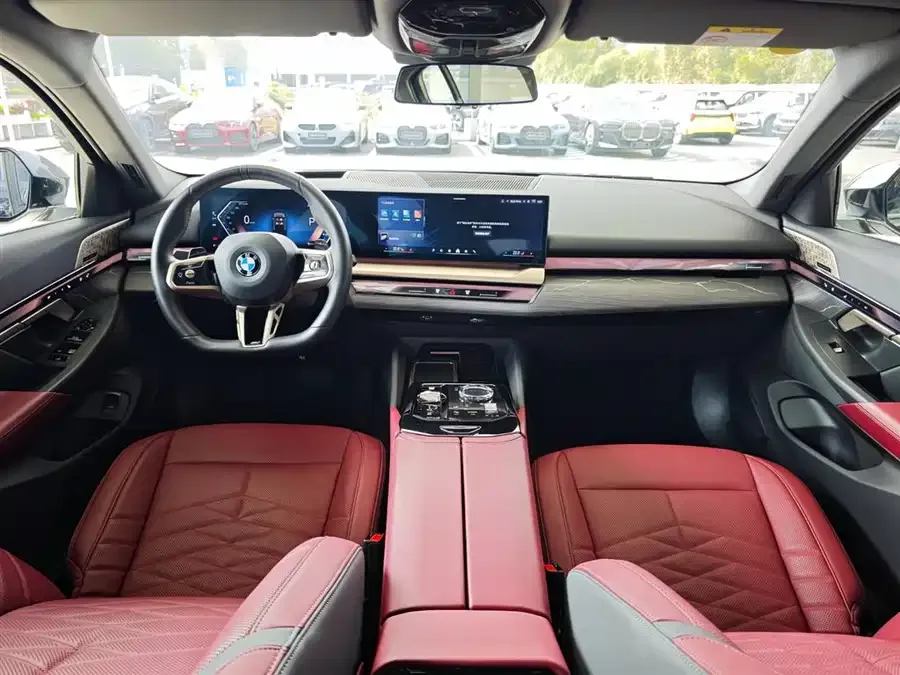 BMW 5 Series BMW 5 Series 2024 530Li Exclusive M Sports Package 2025 — миниатюра 4