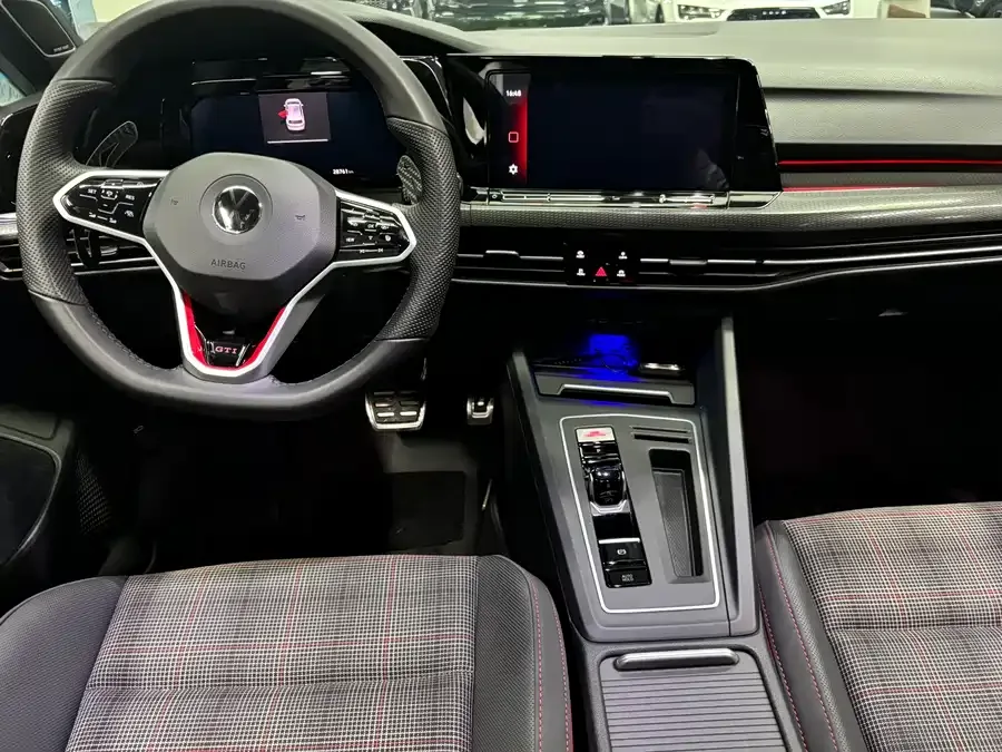 Volkswagen GOLF GTI Golf GTI 2023 380TSI DSG GTI 2023 — миниатюра 3