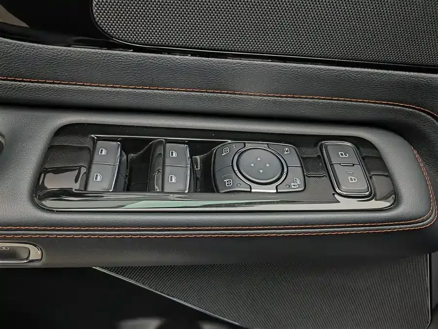 Lincoln Aviator Aviator 2022 3.0T V6 4WD Premium Edition 2023 — миниатюра 3