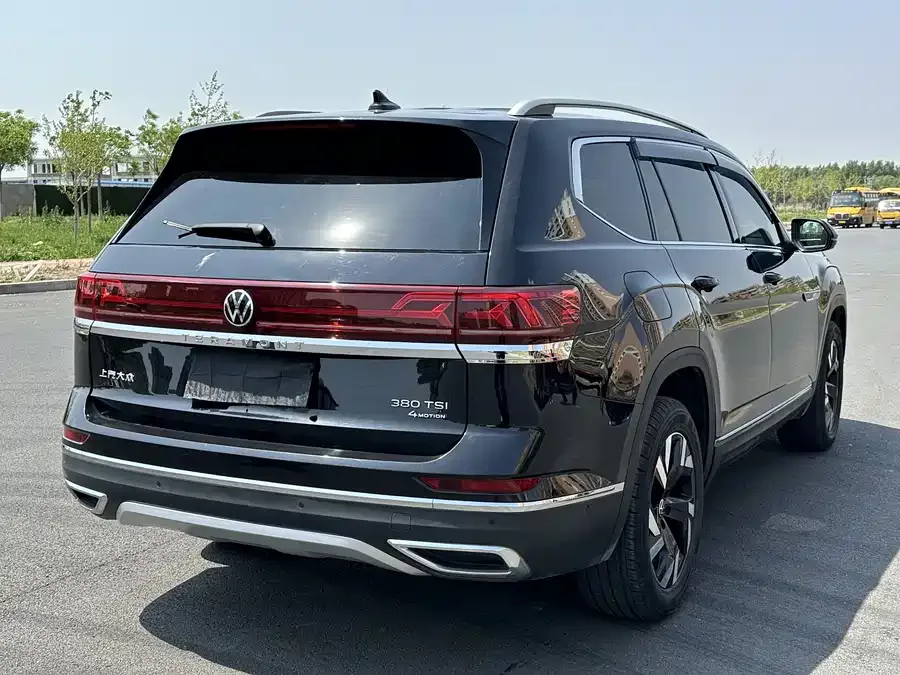 Volkswagen Teramont 2022 Touron 380TSI 4WD Luxury Edition 2022 — миниатюра 3