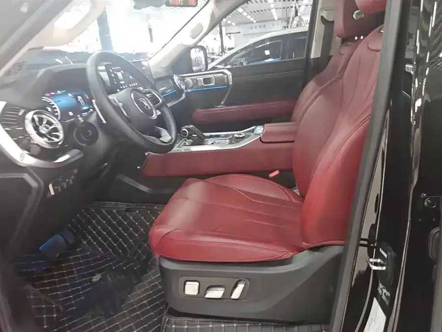 Tank 400 New Energy Tank 400 New Energy 2024 Hi4-T Off-Road Edition 2025 — миниатюра 3