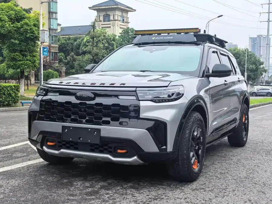 Ford Explorer 2024