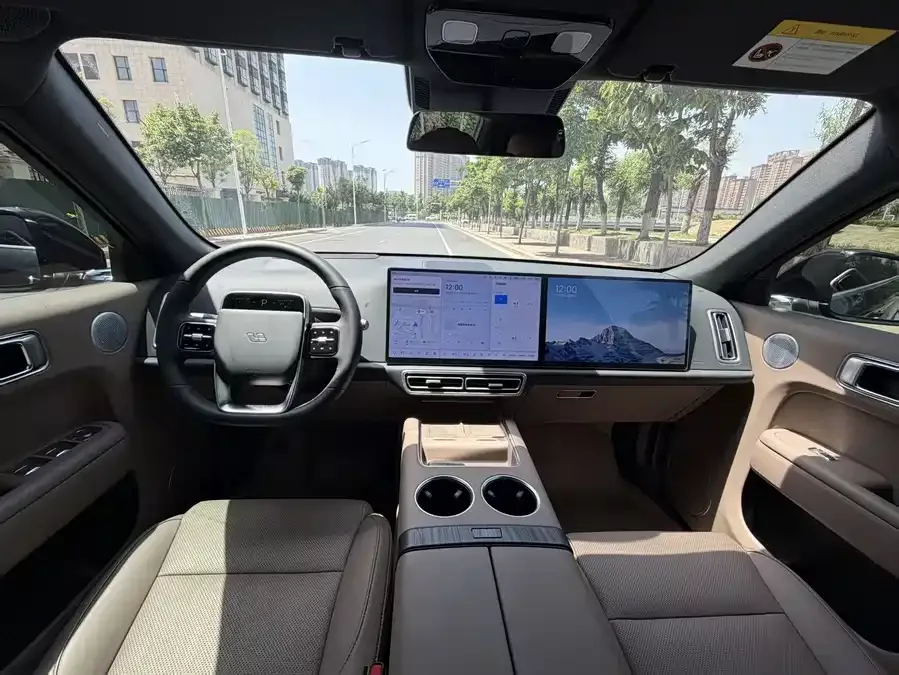 Li Xiang L7 Ideal L7 2025 Max Smart Renewal Edition 2025 — миниатюра 4