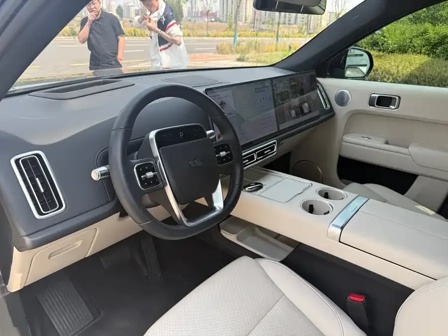 Li Xiang L7 Ideal L7 2025 Max Smart Renewal Edition 2025 — миниатюра 4