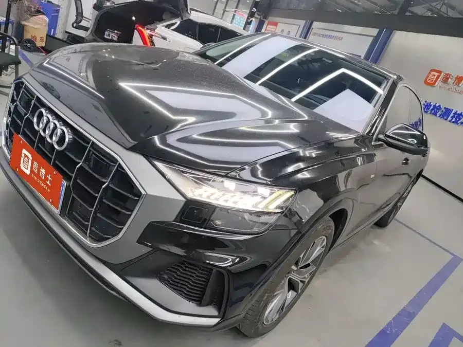 Audi Q8 2024