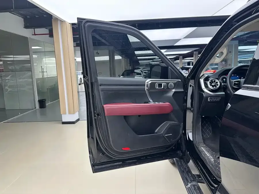 Tank 400 New Energy Tank 400 New Energy 2024 Hi4-T Off-Road Edition 2024 — миниатюра 4